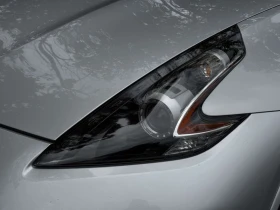 Nissan 370Z CARFAX - 29650 € / 57990.36 лв. - 11030755 7