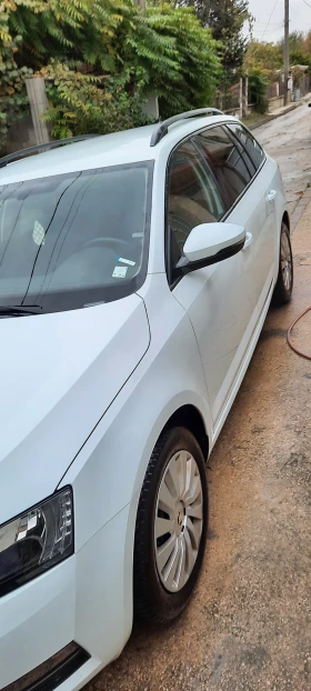Skoda Octavia - 8800 € / 17211.30 лв. - 93662767 2