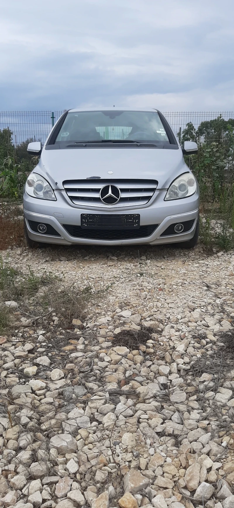 Mercedes-Benz B 180, снимка 1 - Автомобили и джипове - 47109794