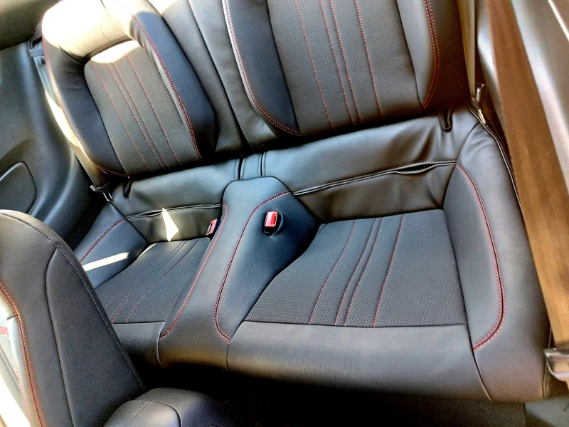 Ford Mustang модел 19г.-25г., снимка 6 - Автомобили и джипове - 48178348