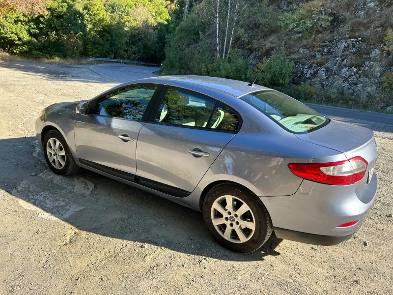 Renault Fluence 1.5 dci, снимка 3 - Автомобили и джипове - 52597888