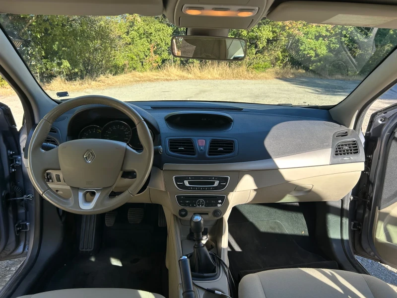 Renault Fluence 1.5 dci, снимка 7 - Автомобили и джипове - 52597888