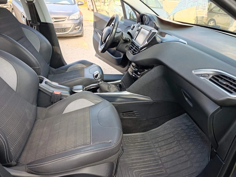 Peugeot 2008 1.6HDi, снимка 11 - Автомобили и джипове - 52066906