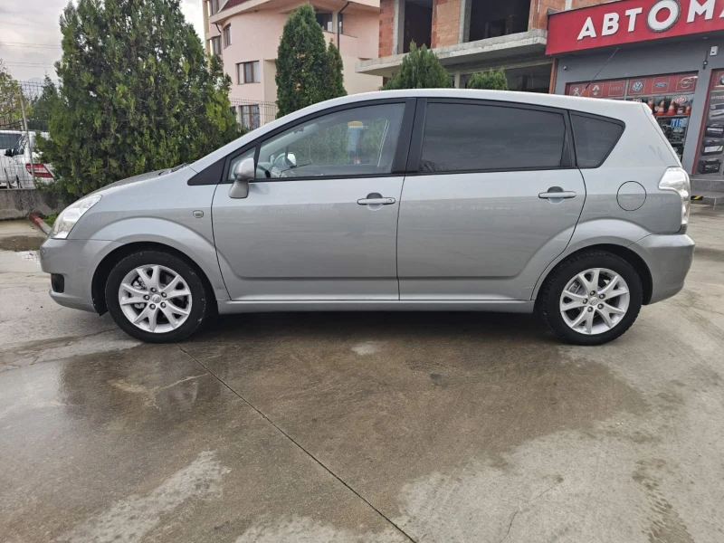 Toyota Corolla verso 2.2 D-4D/136 к.с./FACELIFT, снимка 3 - Автомобили и джипове - 52567033