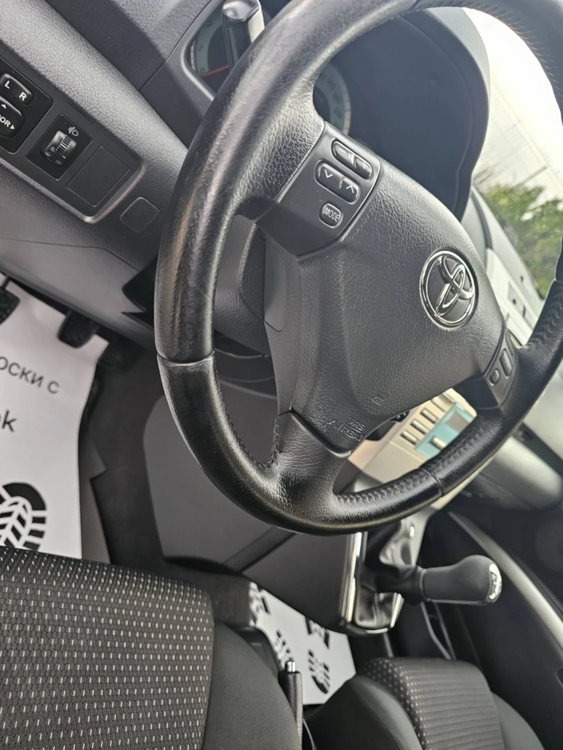 Toyota Corolla verso 2.2 D-4D/136 к.с./FACELIFT, снимка 11 - Автомобили и джипове - 52567033