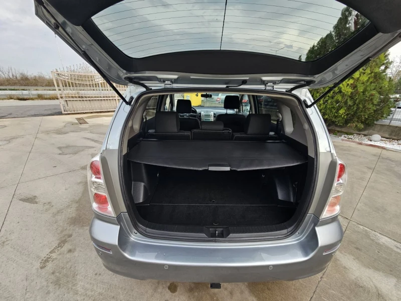 Toyota Corolla verso 2.2 D-4D/136 к.с./FACELIFT, снимка 16 - Автомобили и джипове - 52567033