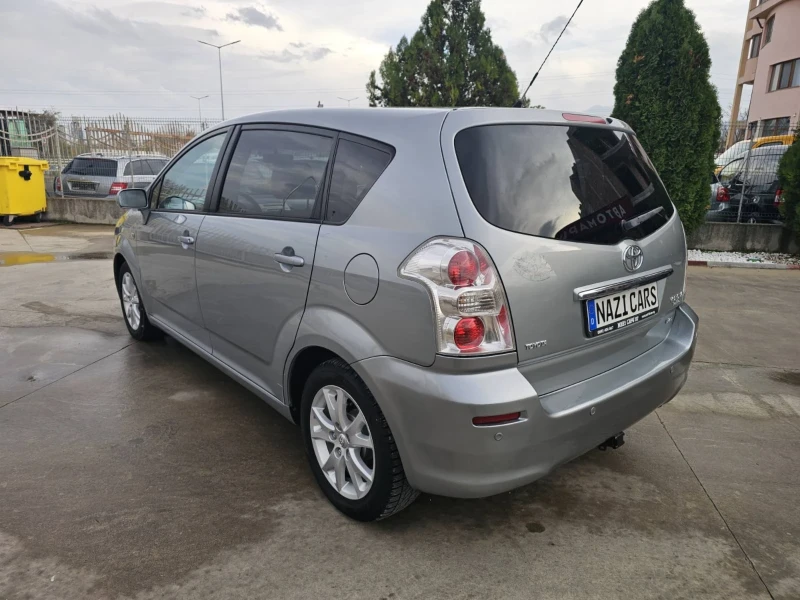 Toyota Corolla verso 2.2 D-4D/136 к.с./FACELIFT, снимка 4 - Автомобили и джипове - 52567033