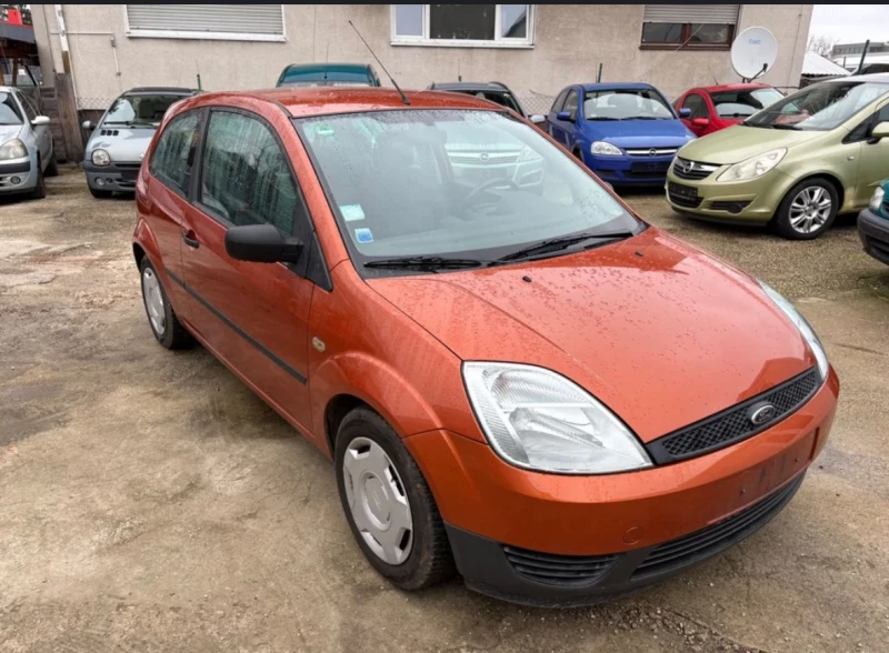 Ford Fiesta 1.4 Климатик, снимка 3 - Автомобили и джипове - 52825639