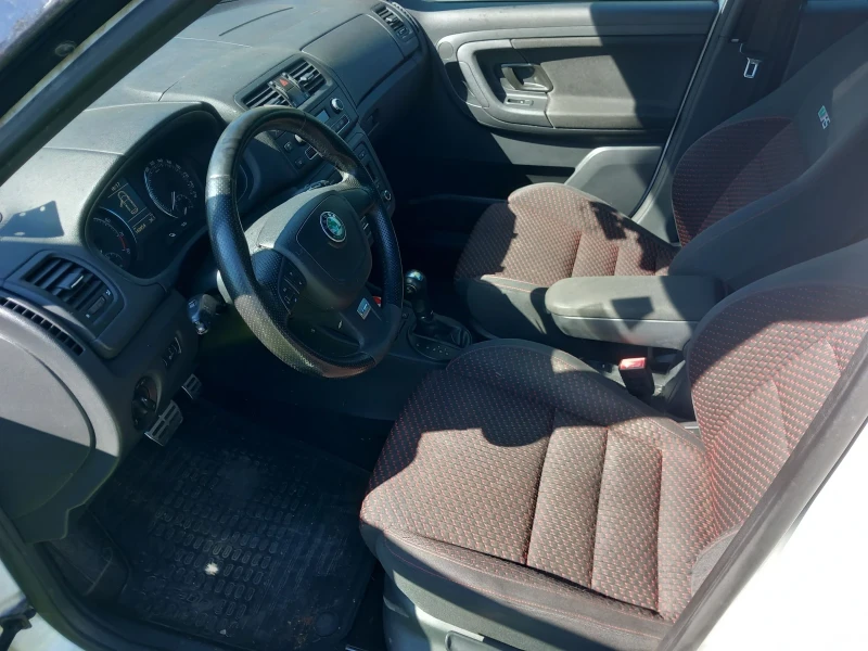 Skoda Fabia Vrs 1.4 -180 /  7 DSG , снимка 5 - Автомобили и джипове - 53168871