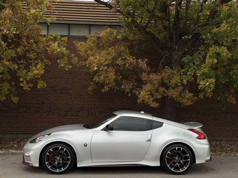 Nissan 370Z CARFAX, снимка 11 - Автомобили и джипове - 53230485