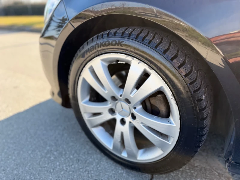 Mercedes-Benz E 220 CDI, снимка 13 - Автомобили и джипове - 53496084