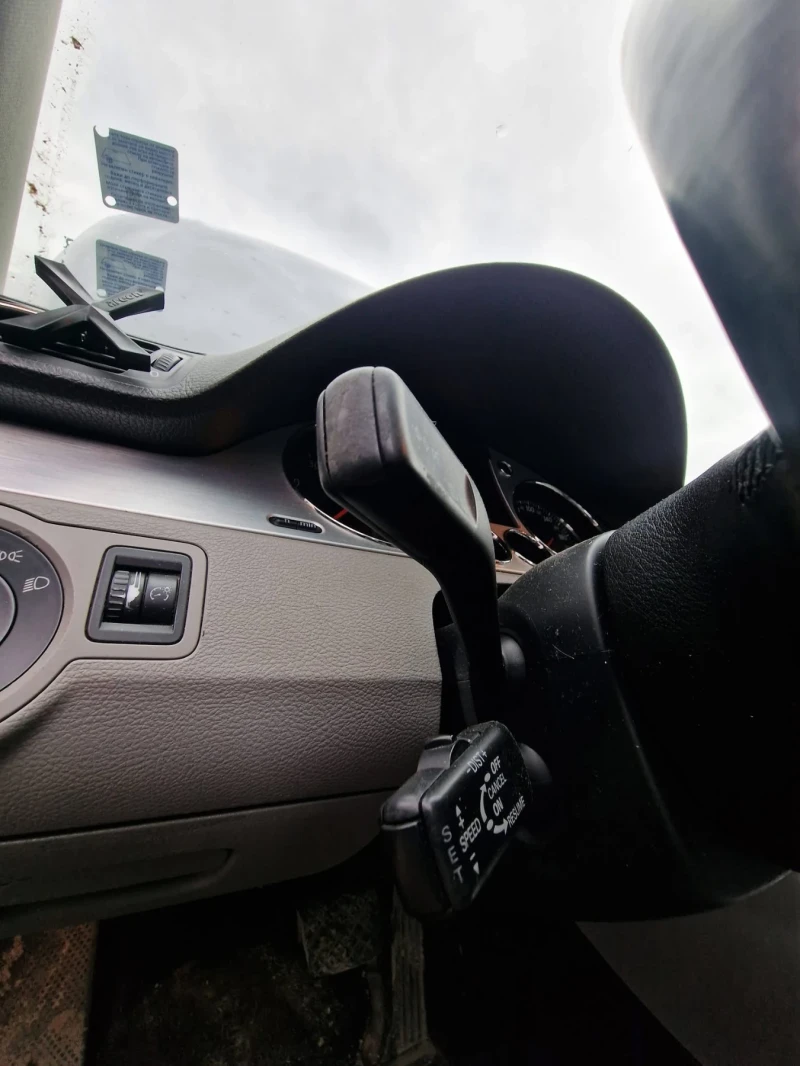 VW Passat, снимка 13 - Автомобили и джипове - 53500070