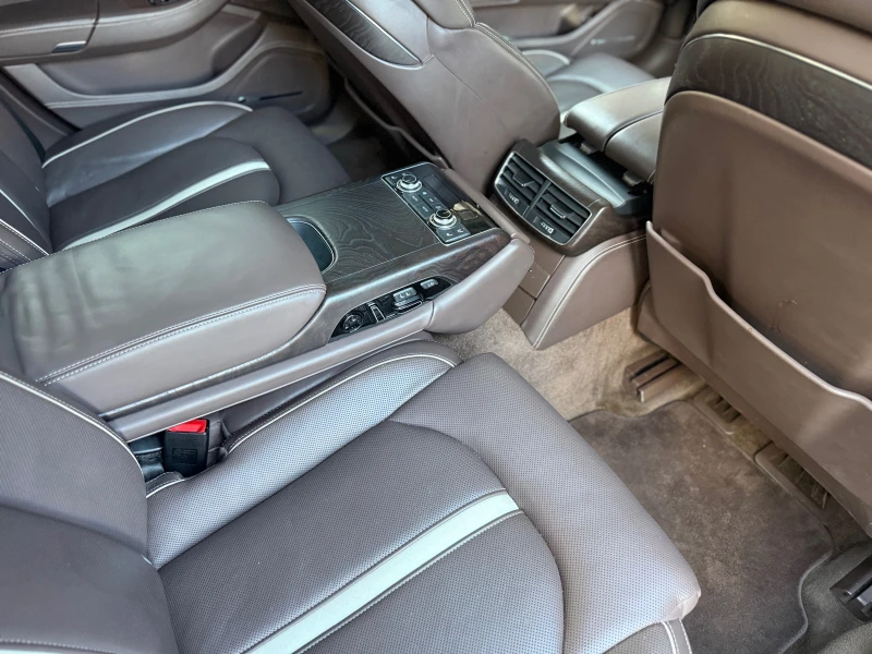 Audi A8 4.0tfsi MATRIX FULL, снимка 14 - Автомобили и джипове - 53586009
