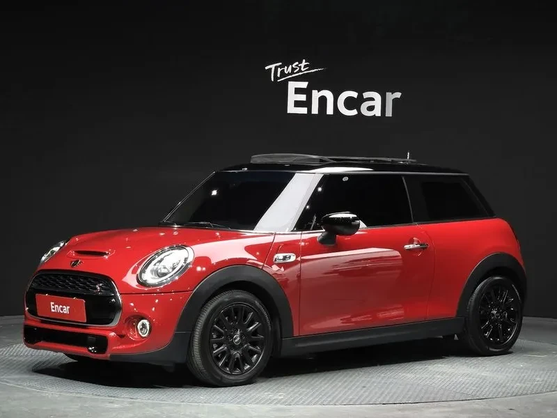 Mini Cooper S 2.0 /Navi/Camera/Carfax