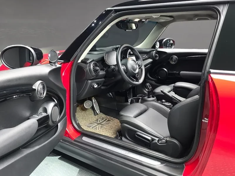 Mini Cooper S 2.0 /Navi/Camera/Carfax, снимка 8 - Автомобили и джипове - 54652078