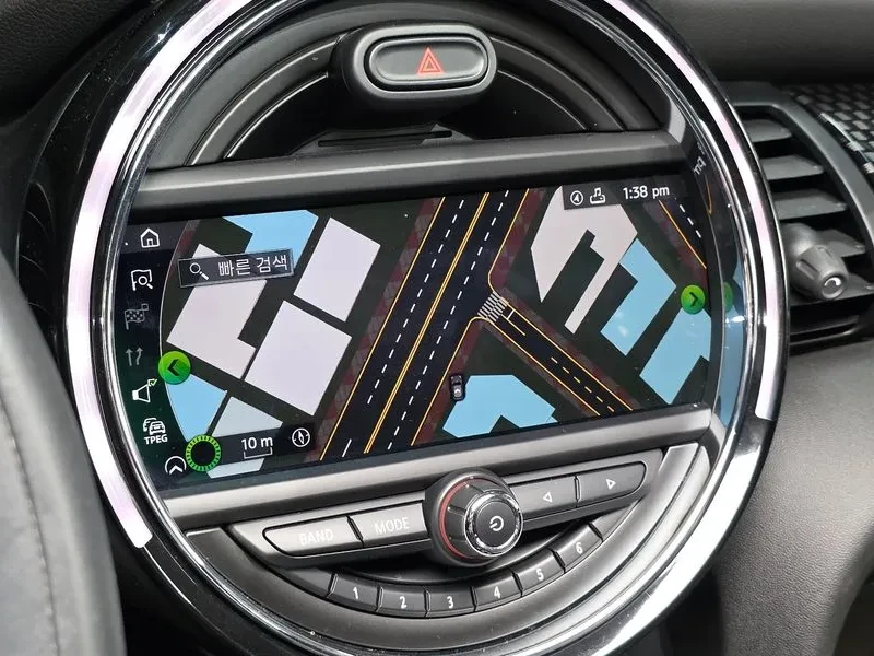 Mini Cooper S 2.0 /Navi/Camera/Carfax, снимка 10 - Автомобили и джипове - 54652078