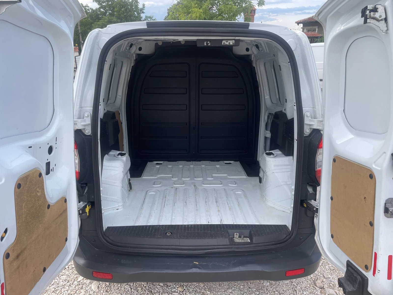 Ford Courier 1.5D-75кс.-EURO5-N1 | Mobile.bg — изображение 17