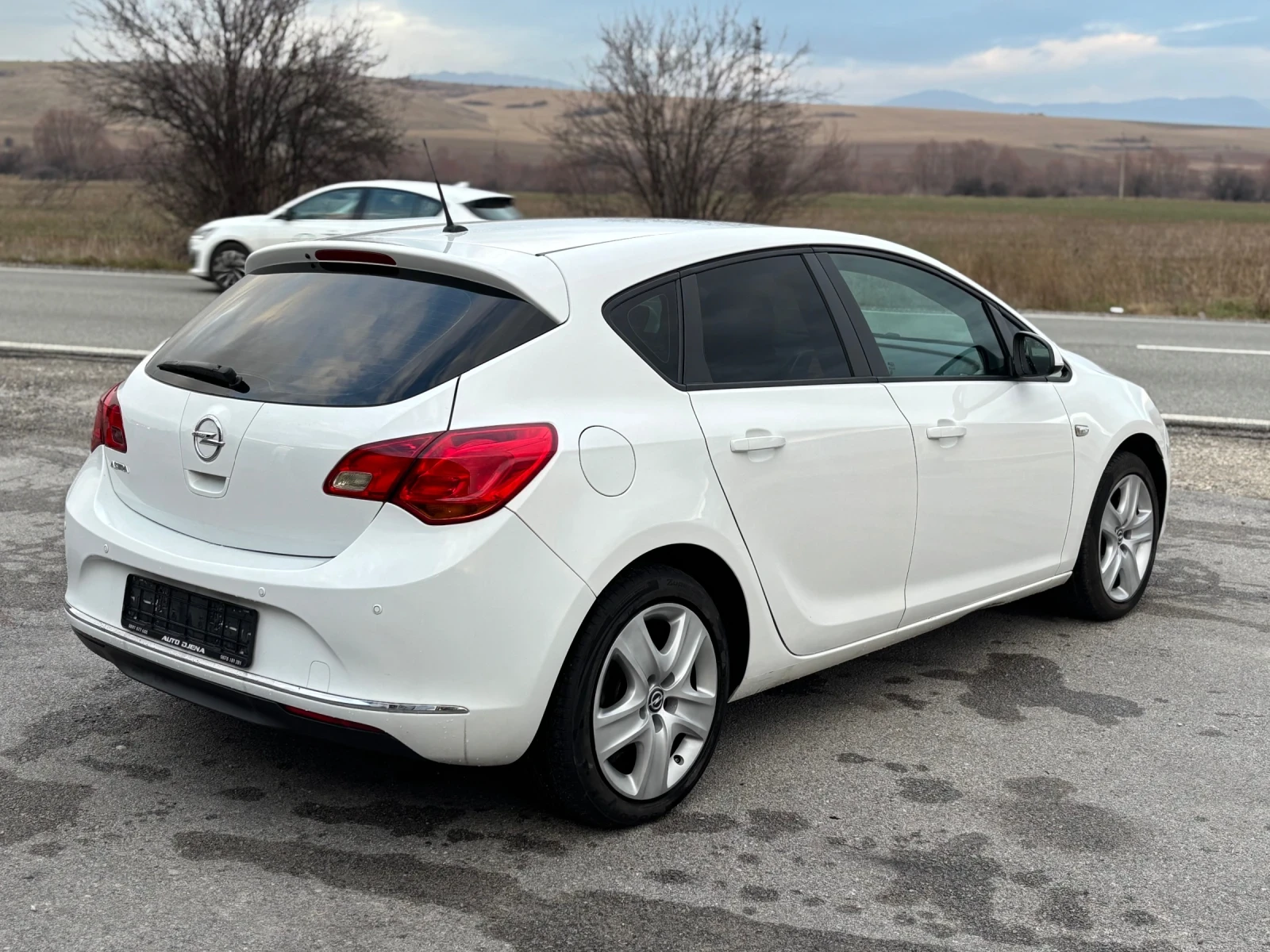 Opel Astra 1.4 Т LPG  Cosmo - изображение 3