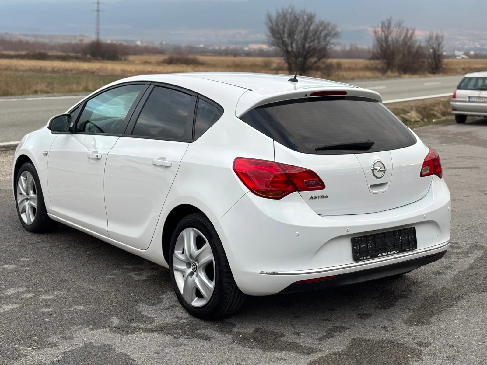 Opel Astra 1.4 Т LPG  Cosmo - изображение 4