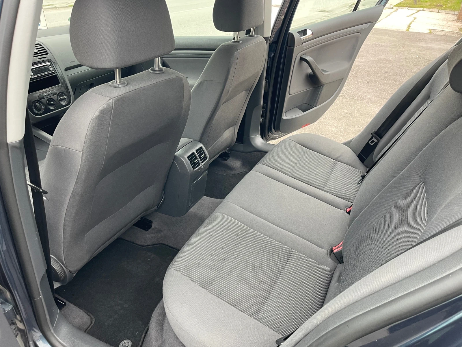 VW Golf 1.9TDI 105к.с - изображение 10