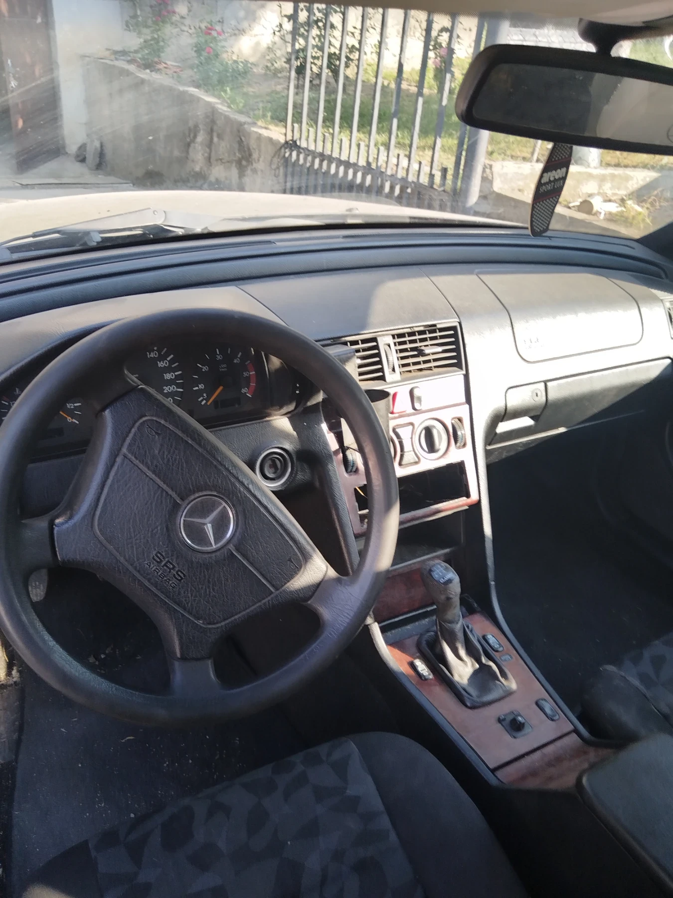 Mercedes-Benz C 220  - изображение 6