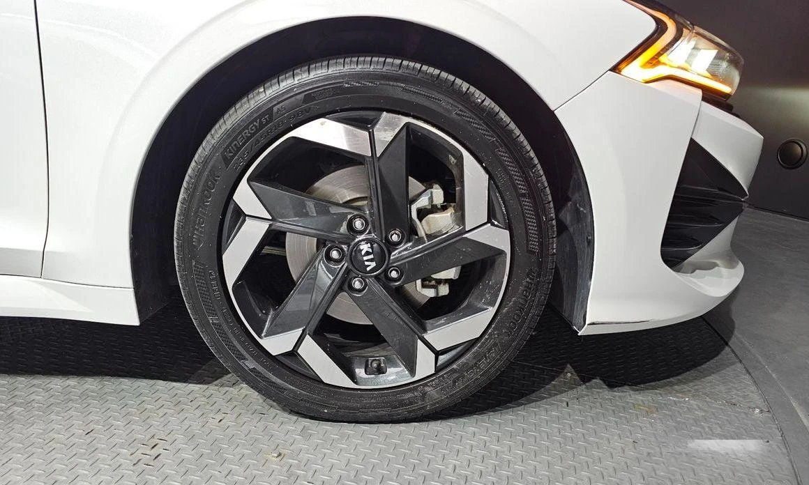 Kia K5  - изображение 5