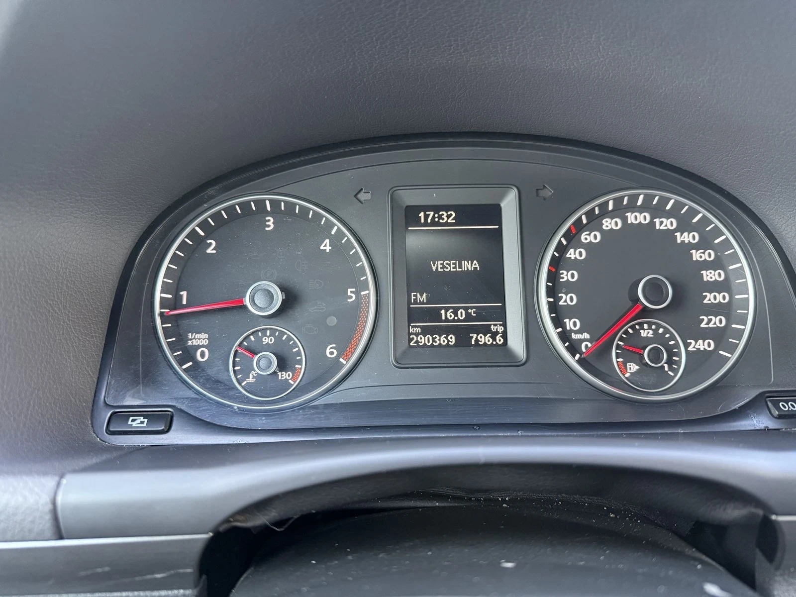 VW Touran 1.6 TDI | Mobile.bg   12