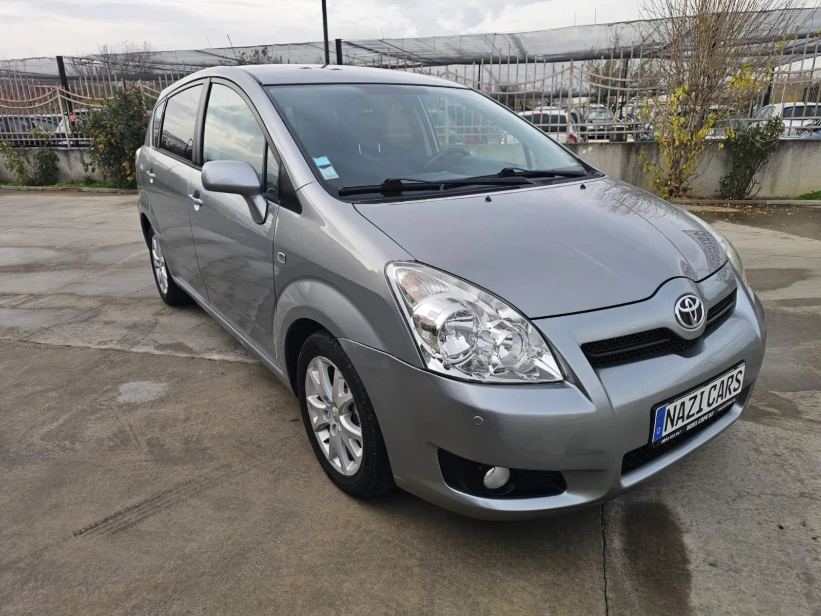 Toyota Corolla verso 2.2 D-4D/136 к.с./FACELIFT - изображение 8