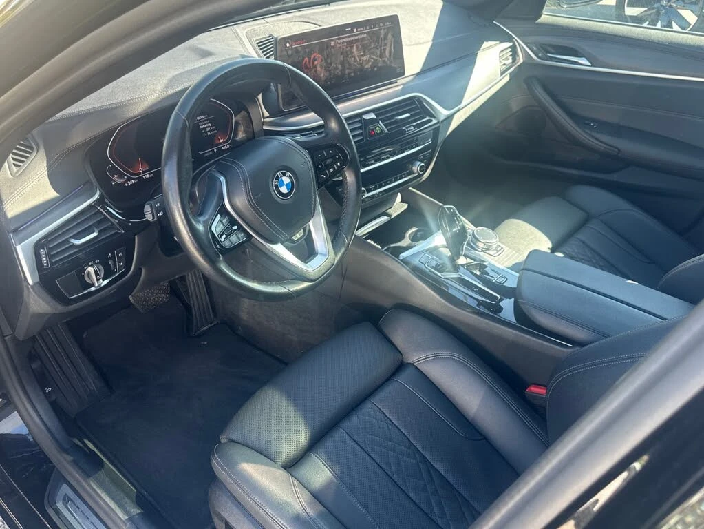 BMW 530 i* xDrive* АвтоКредит* (ЦЕНА ДО БГ) - изображение 8