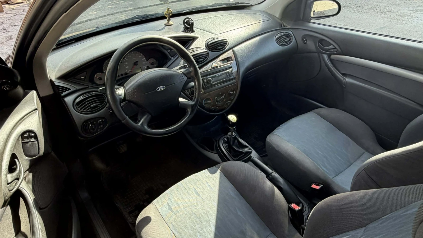 Ford Focus 1.6 101 / LPG, снимка 13 - Автомобили и джипове - 54389879