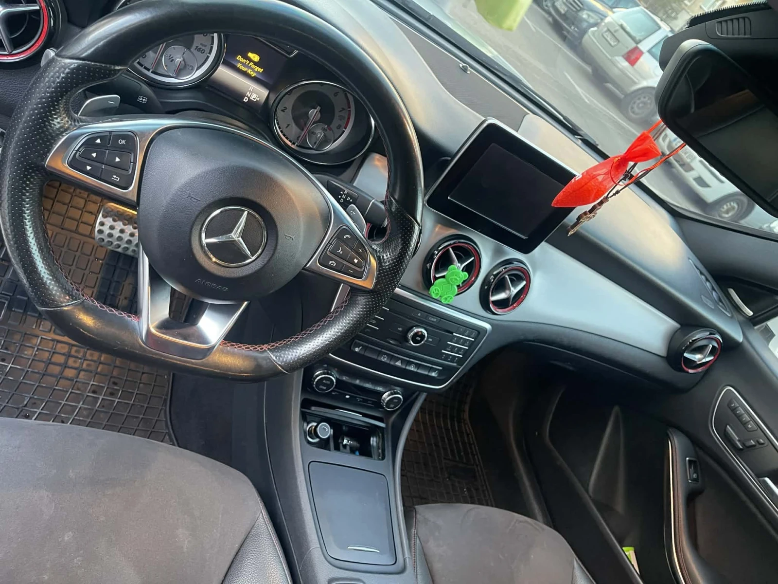 Mercedes-Benz CLA CLA 250, снимка 8 - Автомобили и джипове - 54459564