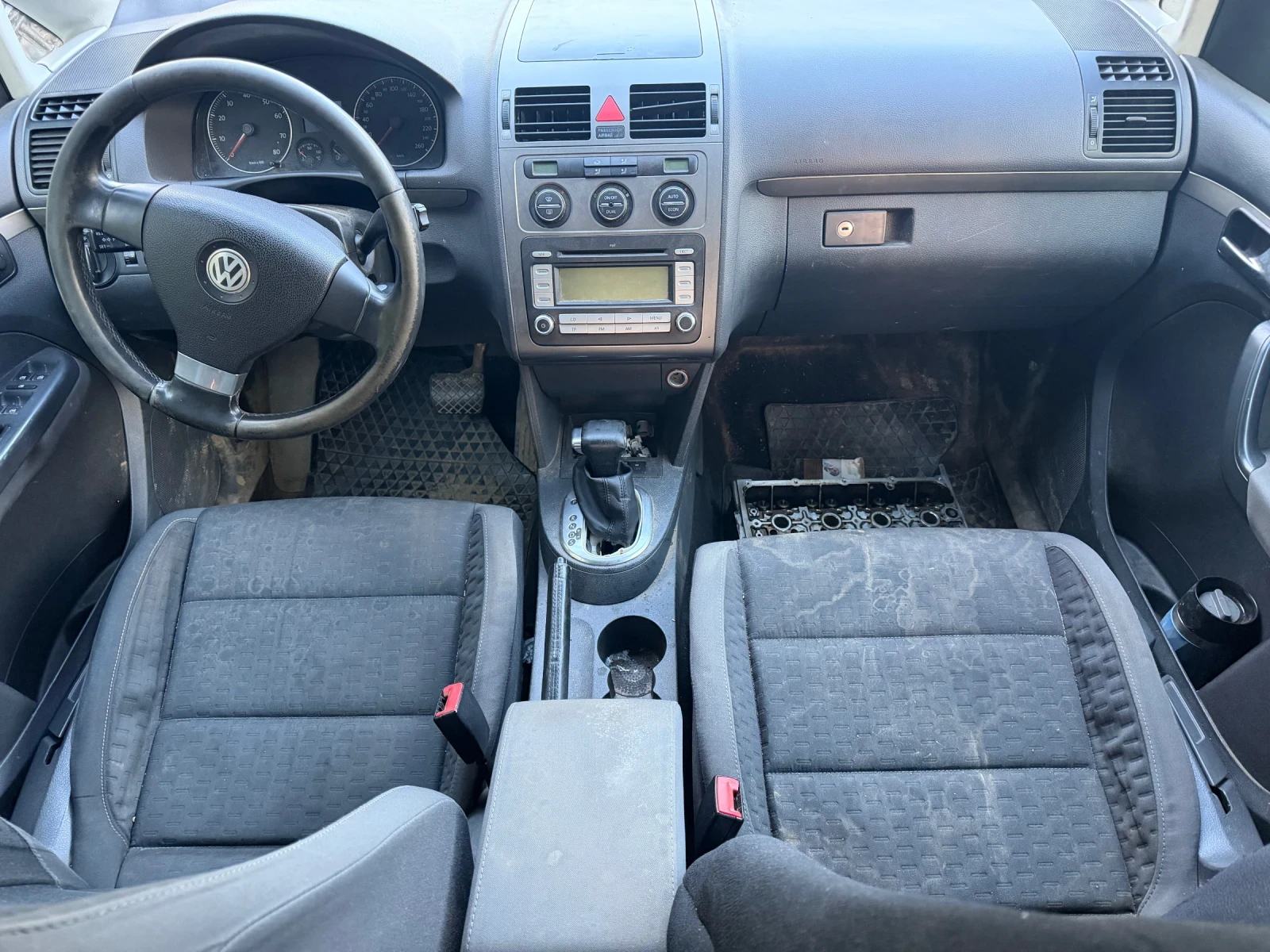 VW Touran, снимка 4 - Автомобили и джипове - 54543941