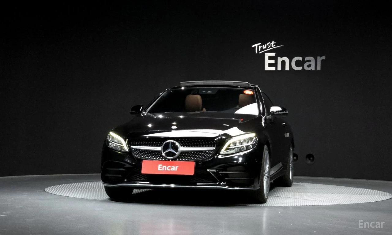 Mercedes-Benz C 220 d 4MATIC Coupe* AMG PACK* ПОДГРЕВ* КАМЕРА* AMBIENT, снимка 2 - Автомобили и джипове - 54881606