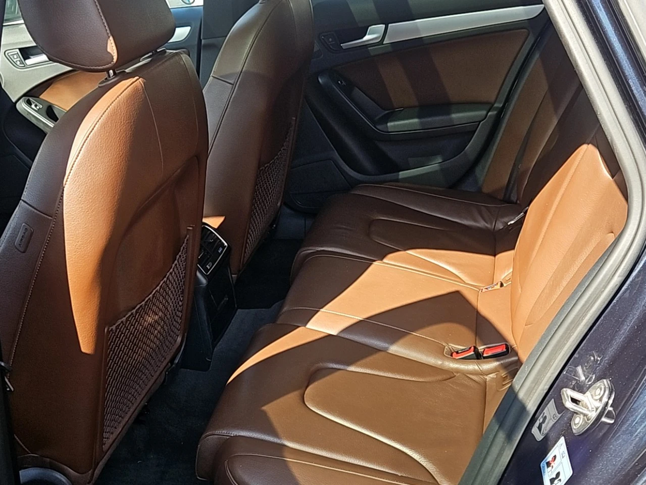 Audi A4 Allroad  PROGRESIV * KEYLESS * АвтоКредит * (ЦЕНА ДО БГ), снимка 13 - Автомобили и джипове - 54897135