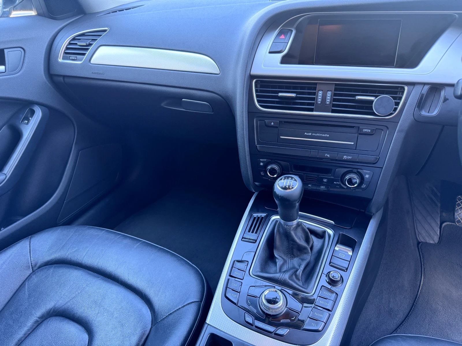 Audi A4, снимка 8 - Автомобили и джипове - 55135564