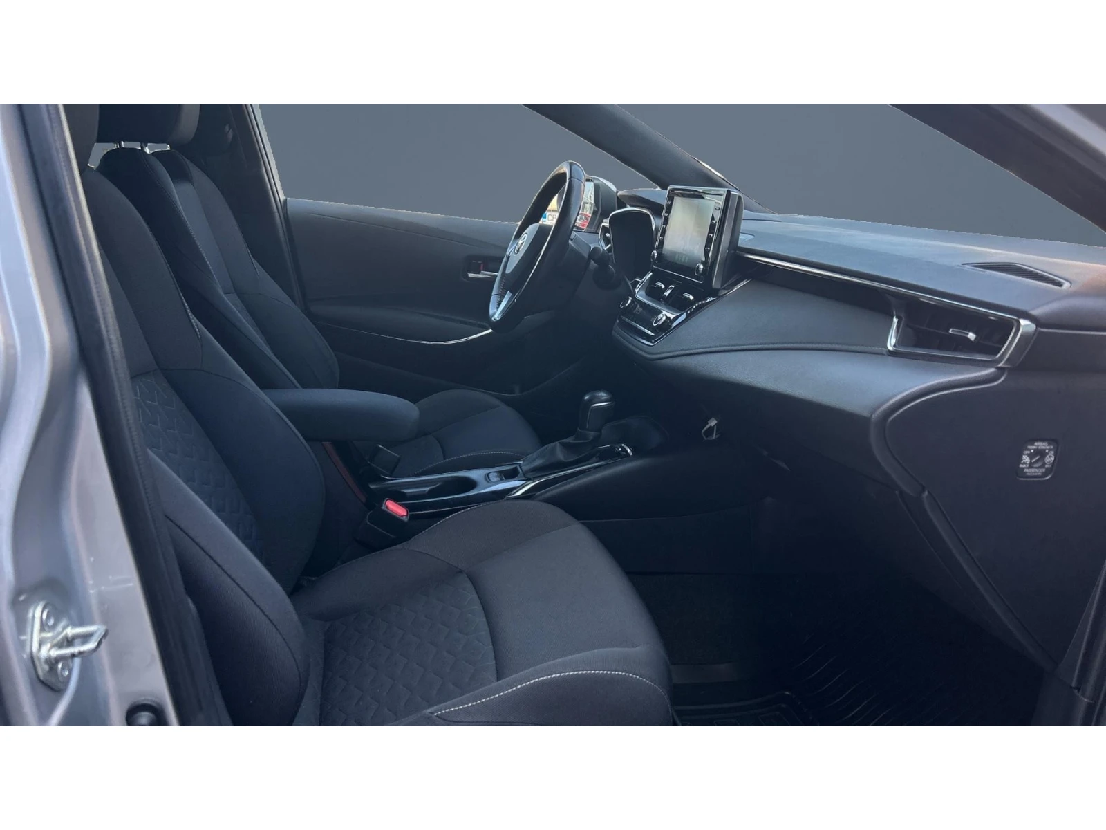 Toyota Corolla 1. 8 HSD Comfort+ , Месечна вноска от 199  , снимка 11 - Автомобили и джипове - 55251935