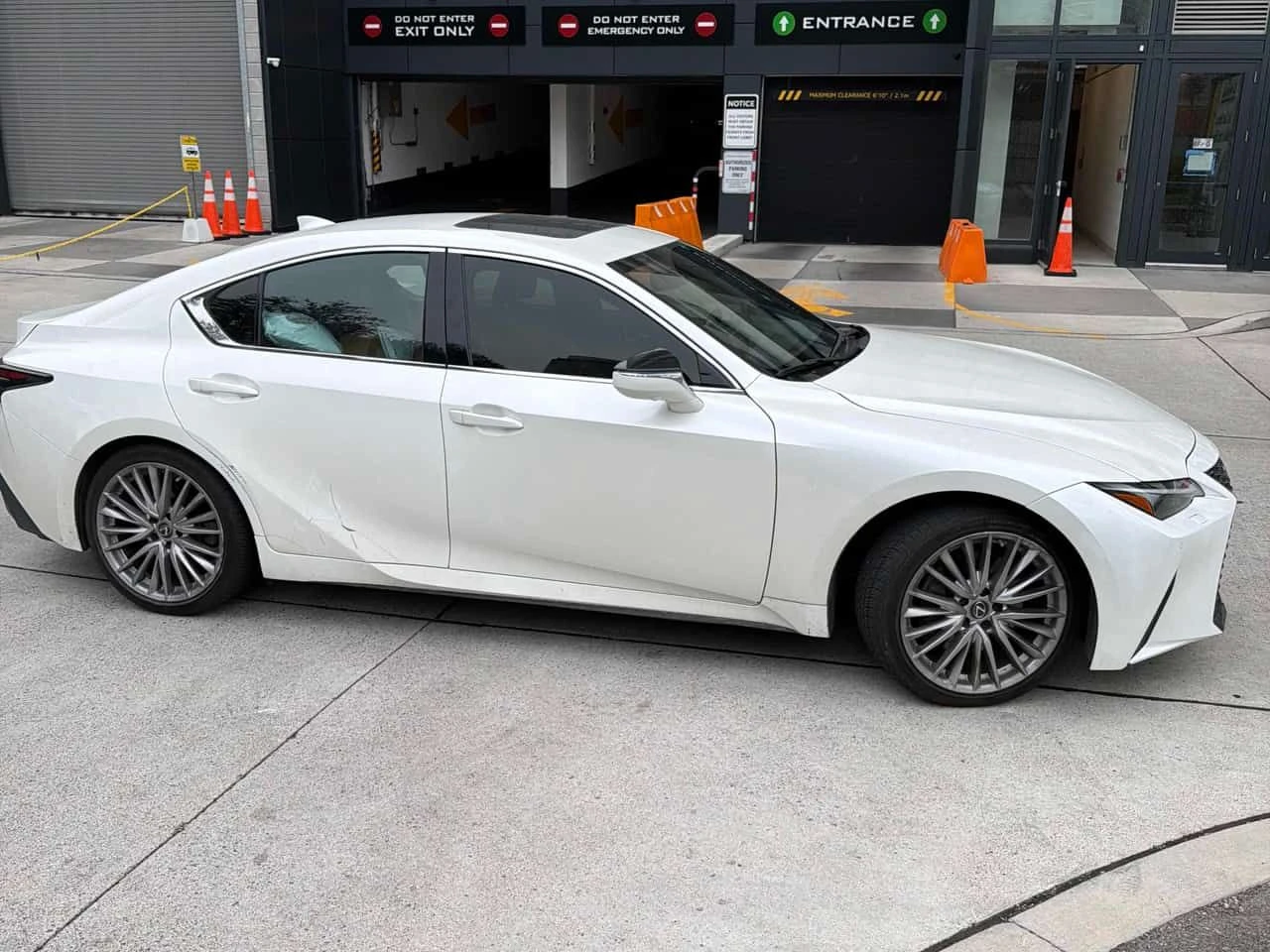 Lexus IS 300 * CARFAX * ��������� * MARK LEVINSON *  | Mobile.bg � ����������� 3
