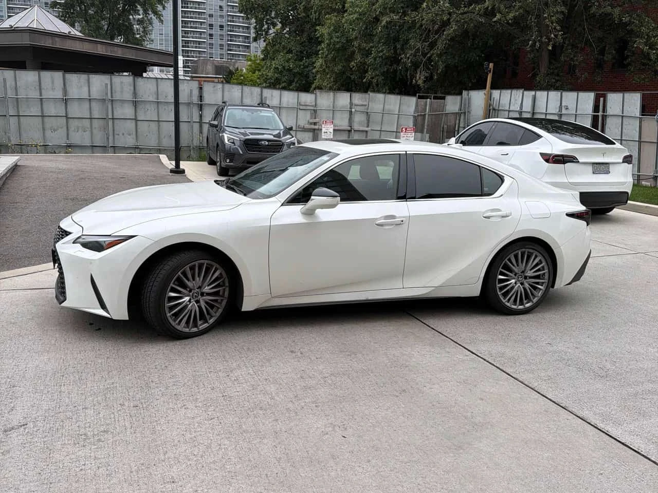 Lexus IS 300 * CARFAX * ��������� * MARK LEVINSON *  | Mobile.bg � ����������� 2