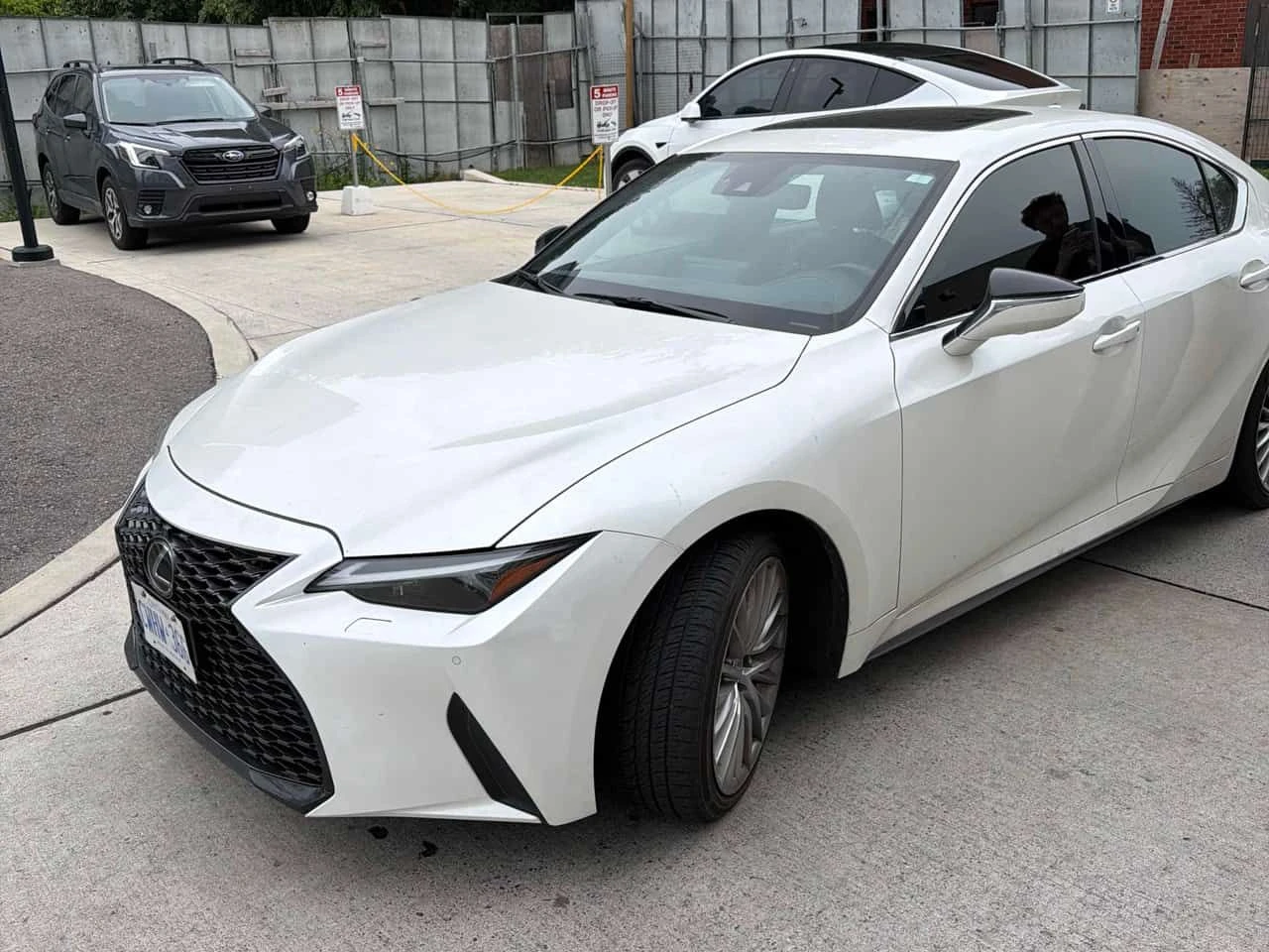 Lexus IS 300 * CARFAX * ОБДУХВАНЕ * MARK LEVINSON * 