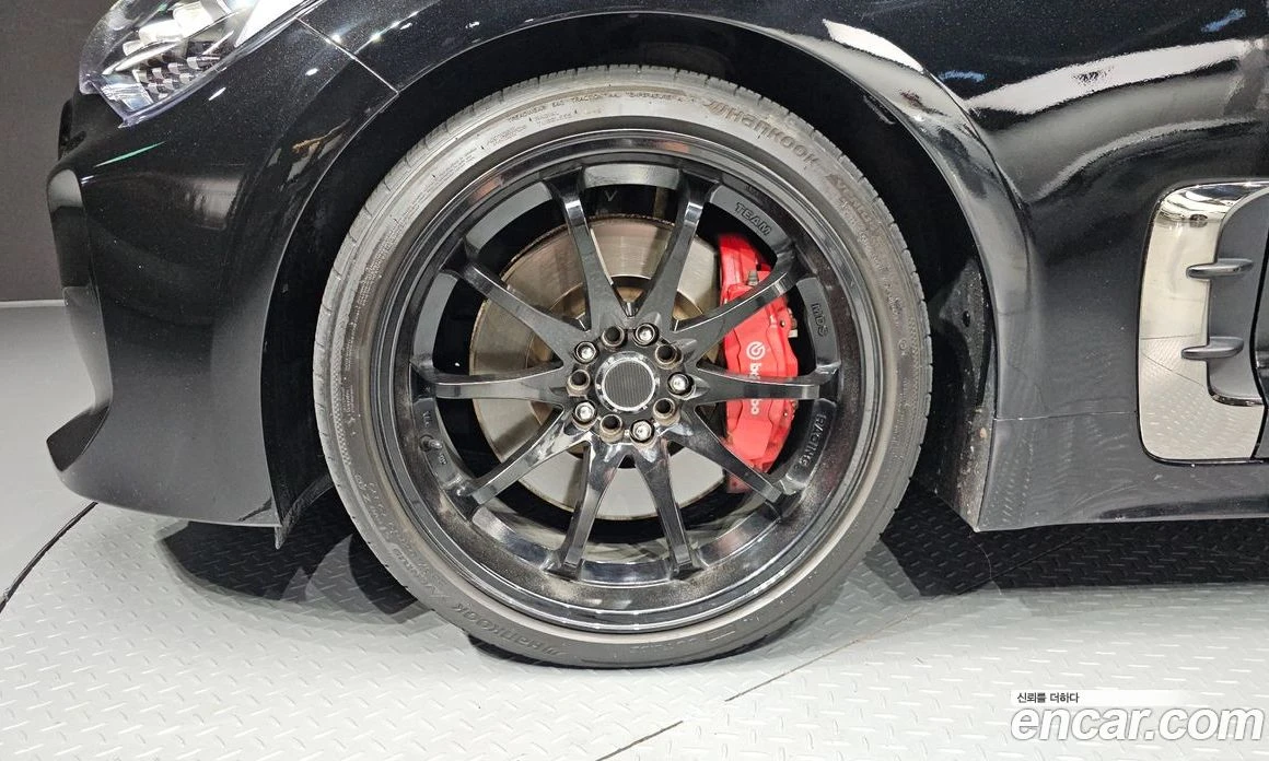 Kia Stinger 2.0 Turbo 2WD Platinum, снимка 5 - Автомобили и джипове - 55676736