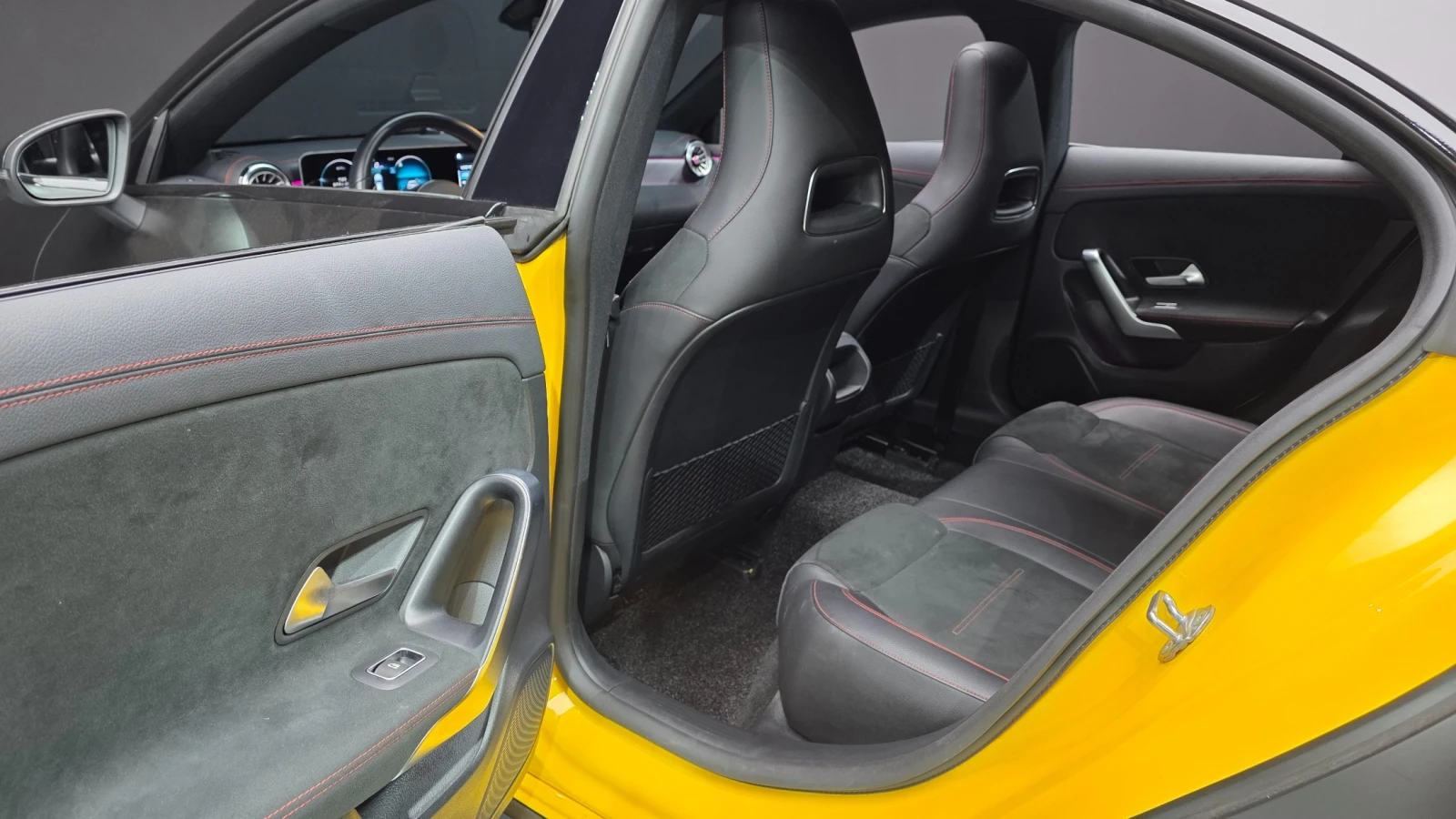 Mercedes-Benz CLA CL250 4MATIC , снимка 12 - Автомобили и джипове - 56213537