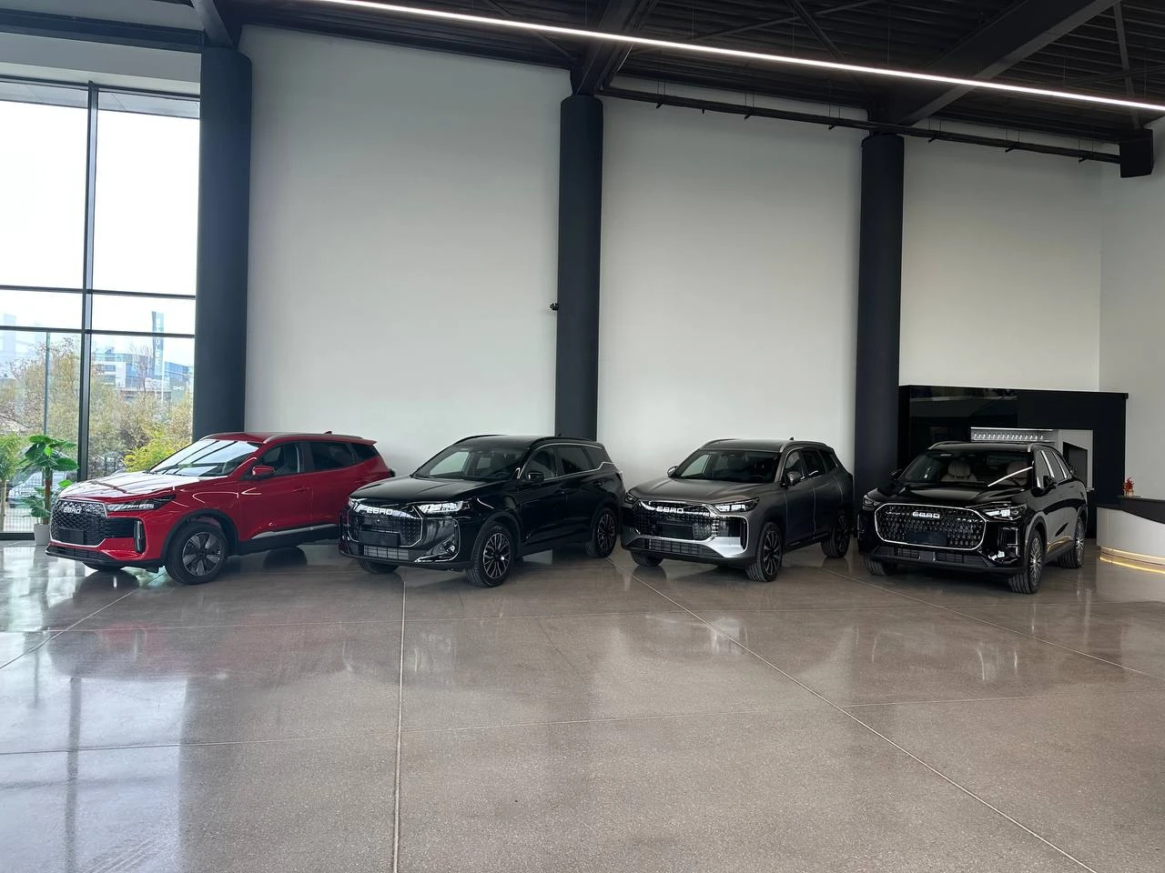 EBRO s900 = Luxury = PHEV 1.5TGDI 4x4 7-� 540 ������� HD ��� | Mobile.bg � ����������� 17
