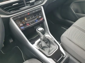 VW T-Roc VW T- Roc Life 1.5 TSI OPF DSG - 49990 лв. - 63945745 9