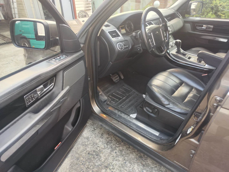 Land Rover Range Rover Sport 3.0D. V6, снимка 7 - Автомобили и джипове - 47585943