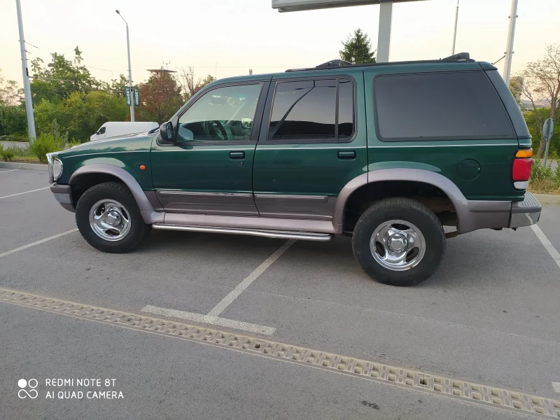 Ford Explorer, снимка 2 - Автомобили и джипове - 47164246