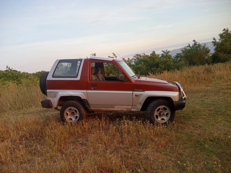 Daihatsu Feroza 1.6 газ/бензин, снимка 7 - Автомобили и джипове - 52823310