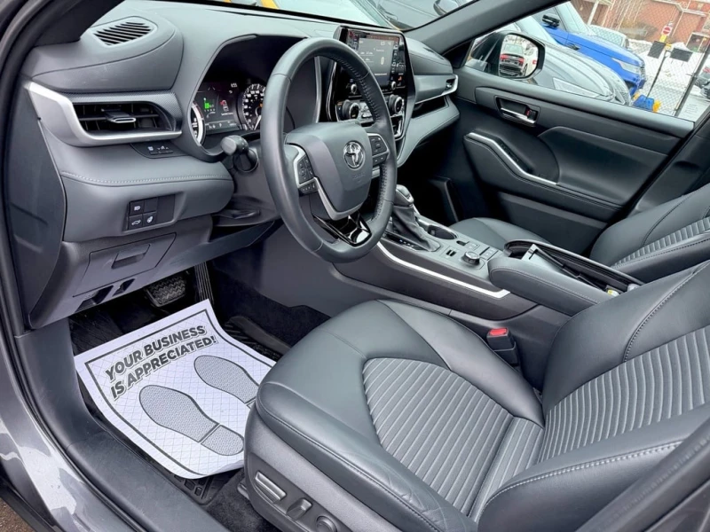 Toyota Highlander XSE AWD| V6| 7 PASS| ONLY 16K KM| , снимка 9 - Автомобили и джипове - 53033119