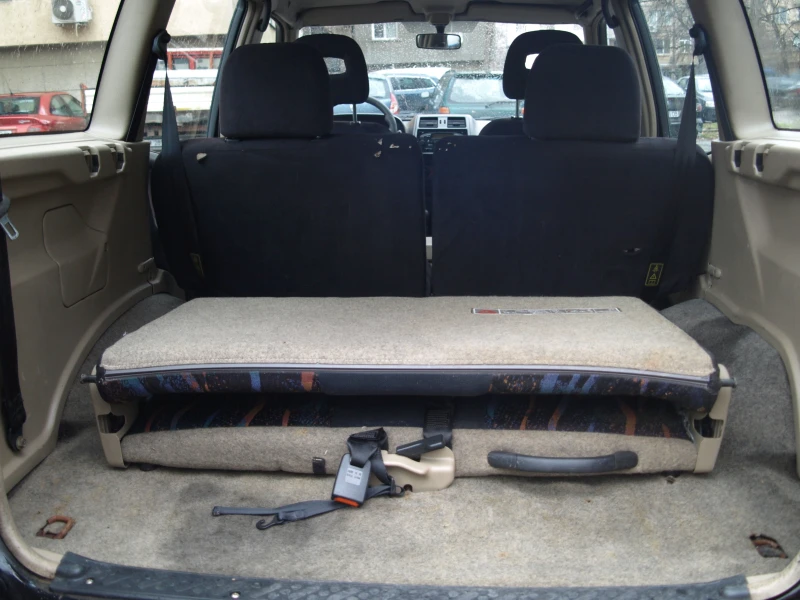 Nissan Terrano 2.7* TDI* 125кс* КЛИМА* , снимка 13 - Автомобили и джипове - 53236551