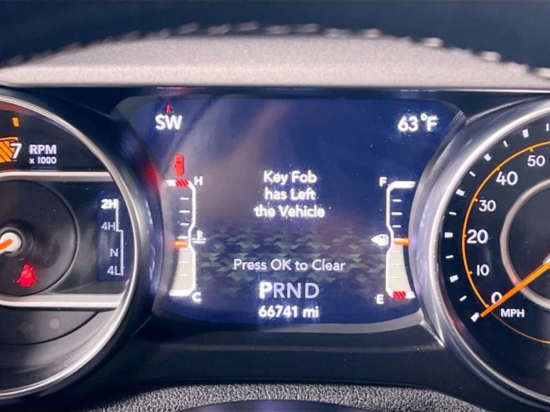 Jeep Wrangler !Sport S 4WD!* АвтоКредит* Цена до БГ* , снимка 8 - Автомобили и джипове - 53471589