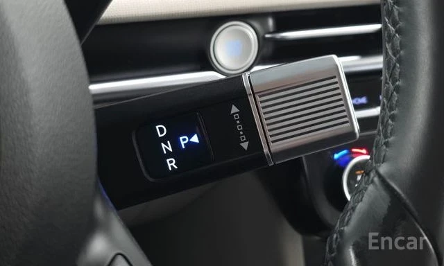 Hyundai Tucson 1.6 Turbo 2WD Modern | ОБДУХВАНЕ | ЗАДНА КАМЕРА | , снимка 8 - Автомобили и джипове - 54185015